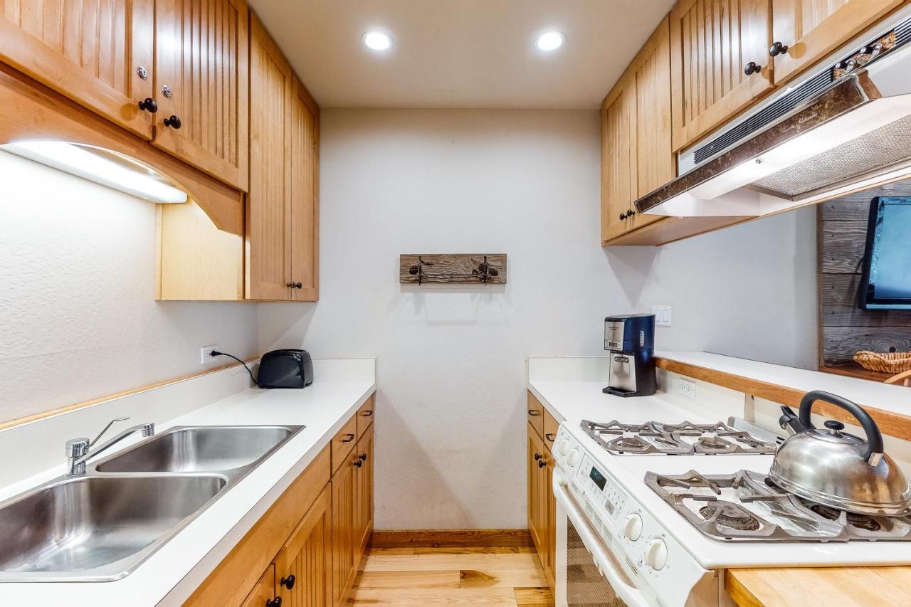 Cozy Condo In Ski Trails Truckee Exterior photo