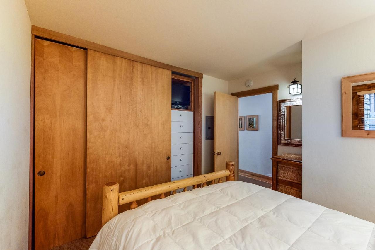 Cozy Condo In Ski Trails Truckee Exterior photo