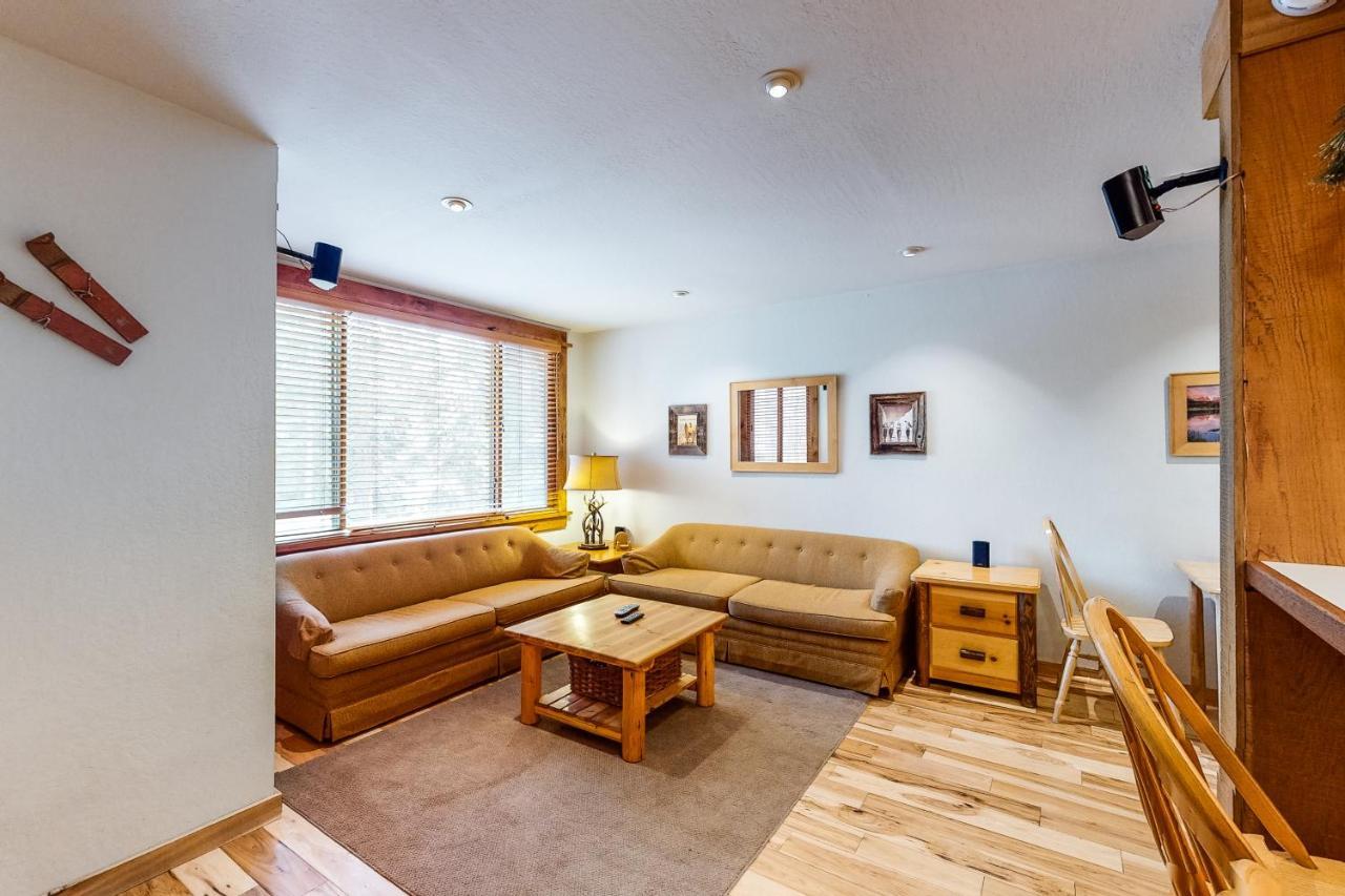 Cozy Condo In Ski Trails Truckee Exterior photo