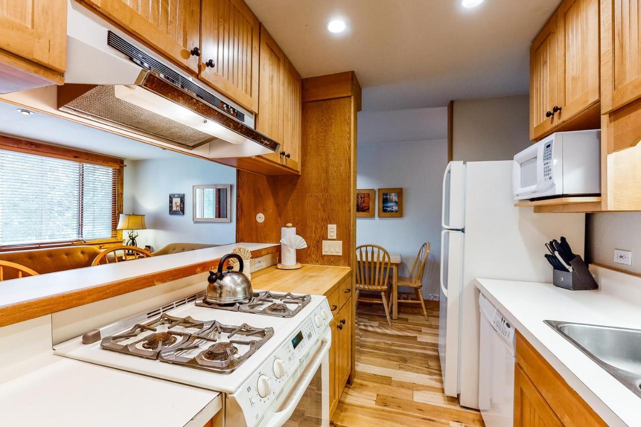 Cozy Condo In Ski Trails Truckee Exterior photo