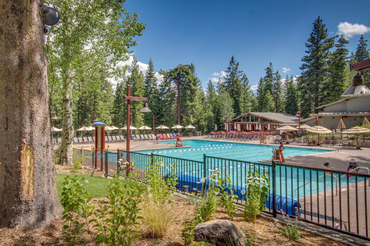 Cozy Condo In Ski Trails Truckee Exterior photo