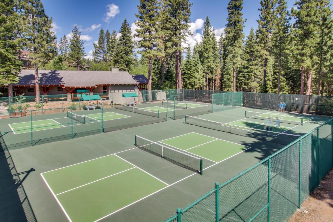 Cozy Condo In Ski Trails Truckee Exterior photo