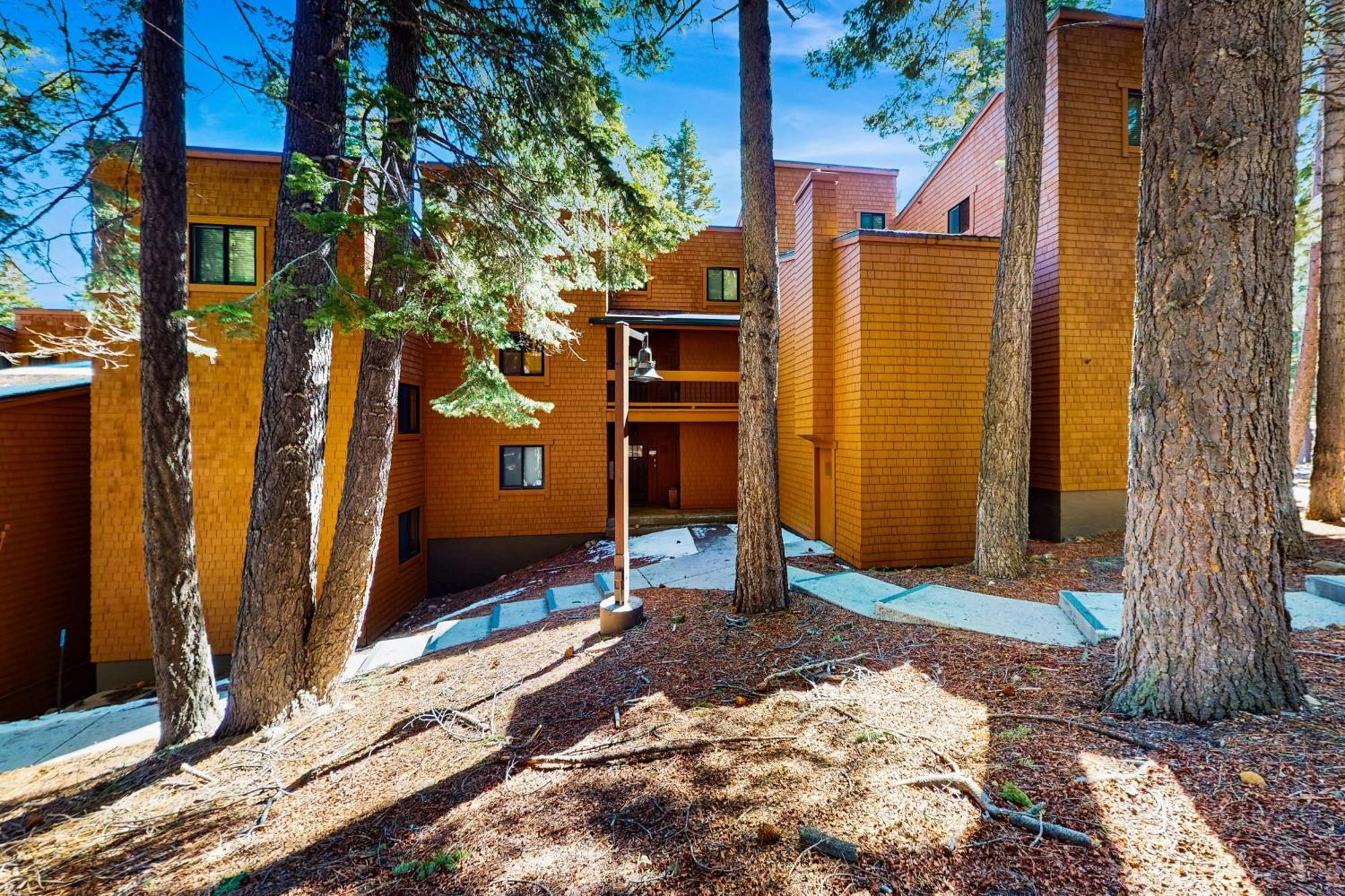 Cozy Condo In Ski Trails Truckee Exterior photo
